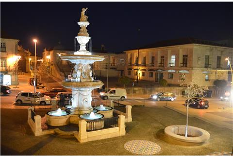 Largo Família Soares Pinto / Chafariz Neptuno