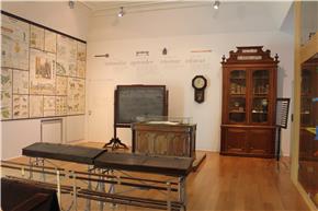 Escola Oliveira Lopes celebra 115 anos com exposição e tertúlia comemorativas