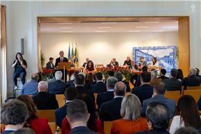 Liberdade que se constrói todos os dias: Ovar assinala “Revolução dos Cravos” reforçando o compromisso com habitação, sustentabilidade, coesão e justiça social