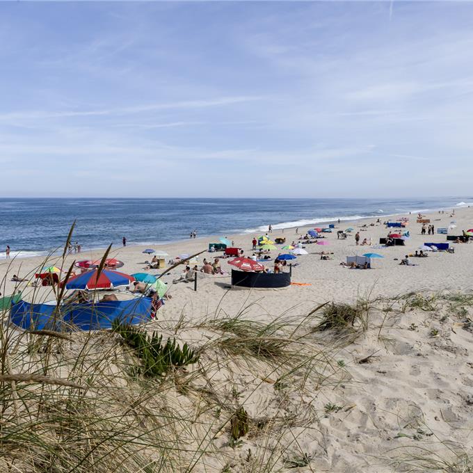 Banhistas elegem Furadouro como uma das praias mais memoráveis do país